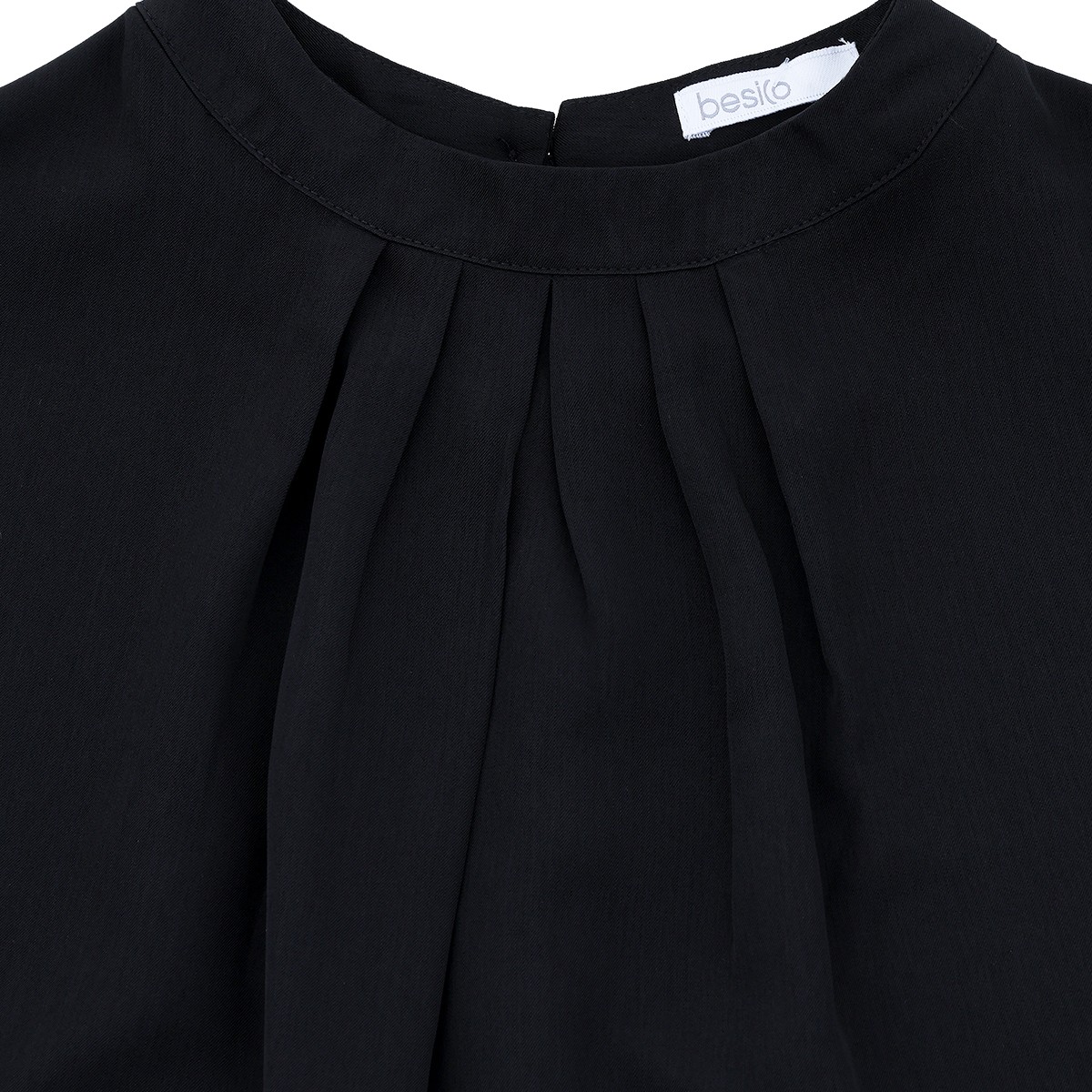 เบสิโค เสื้อ สำหรับผู้หญิง รุ่น FSTN25Q4LW037 สีดำ_2