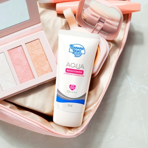 บานาน่า โบ๊ท อควาไบรท์เทนนิ่ง ยูวี โพรเทคชั่น SPF50+ PA++++ 50 มล._thumbnail_1