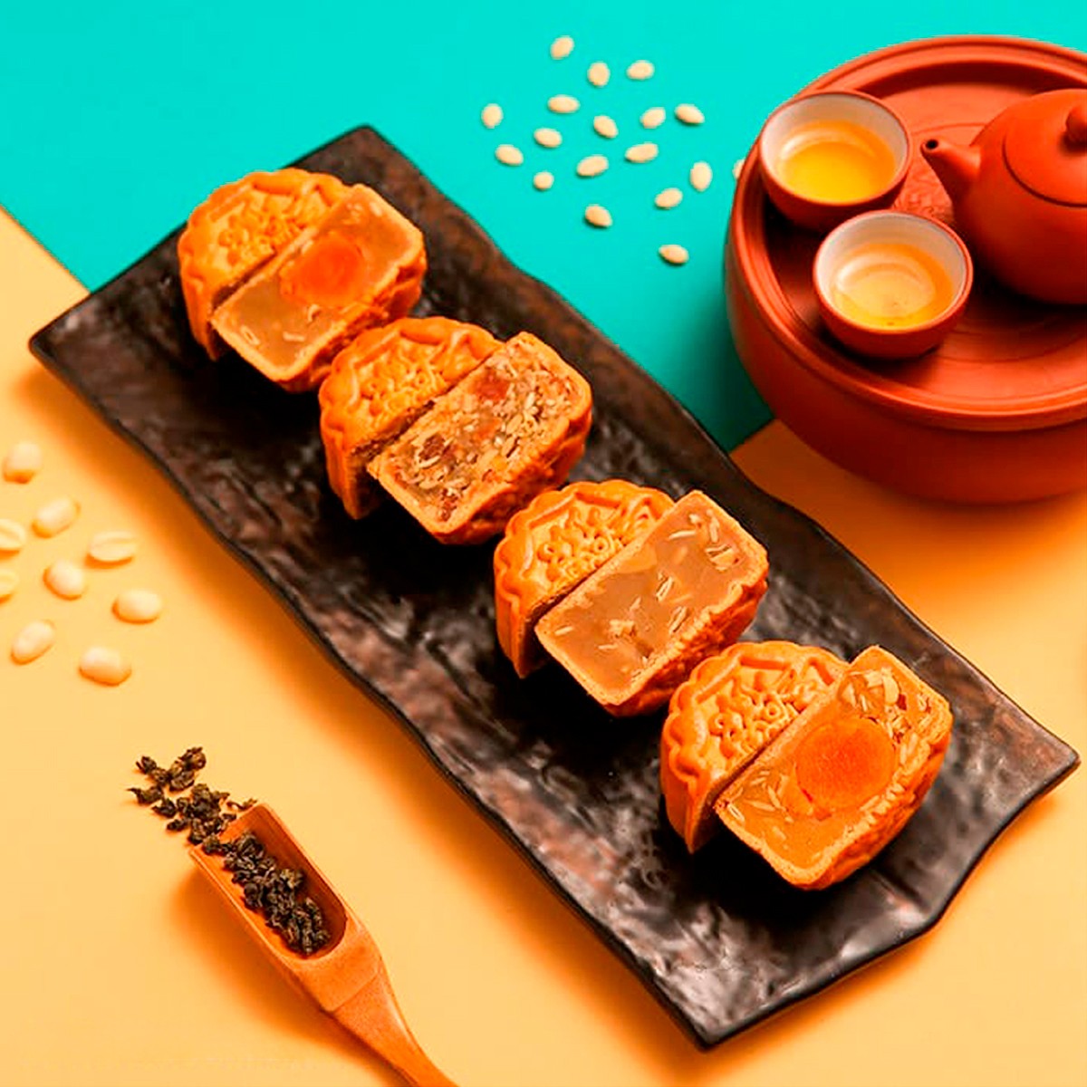 MARRIOTT MARQUIS Mooncake 610 g. (Assorted flavors, No selection)