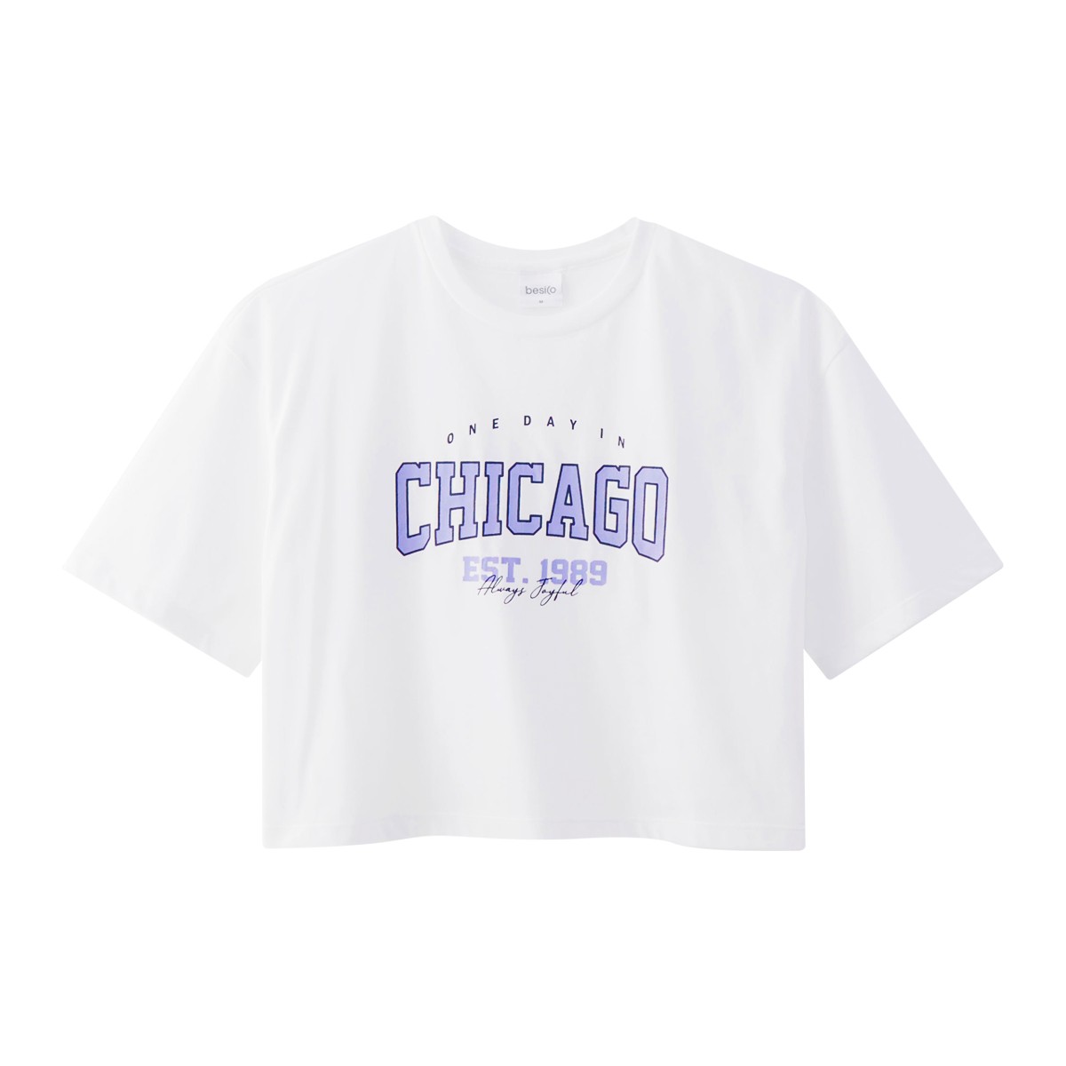เบสิโค เสื้อครอปพิมพ์ลาย Chicago สำหรับผู้หญิง รุ่น WASL23Q4LC001 สีขาว