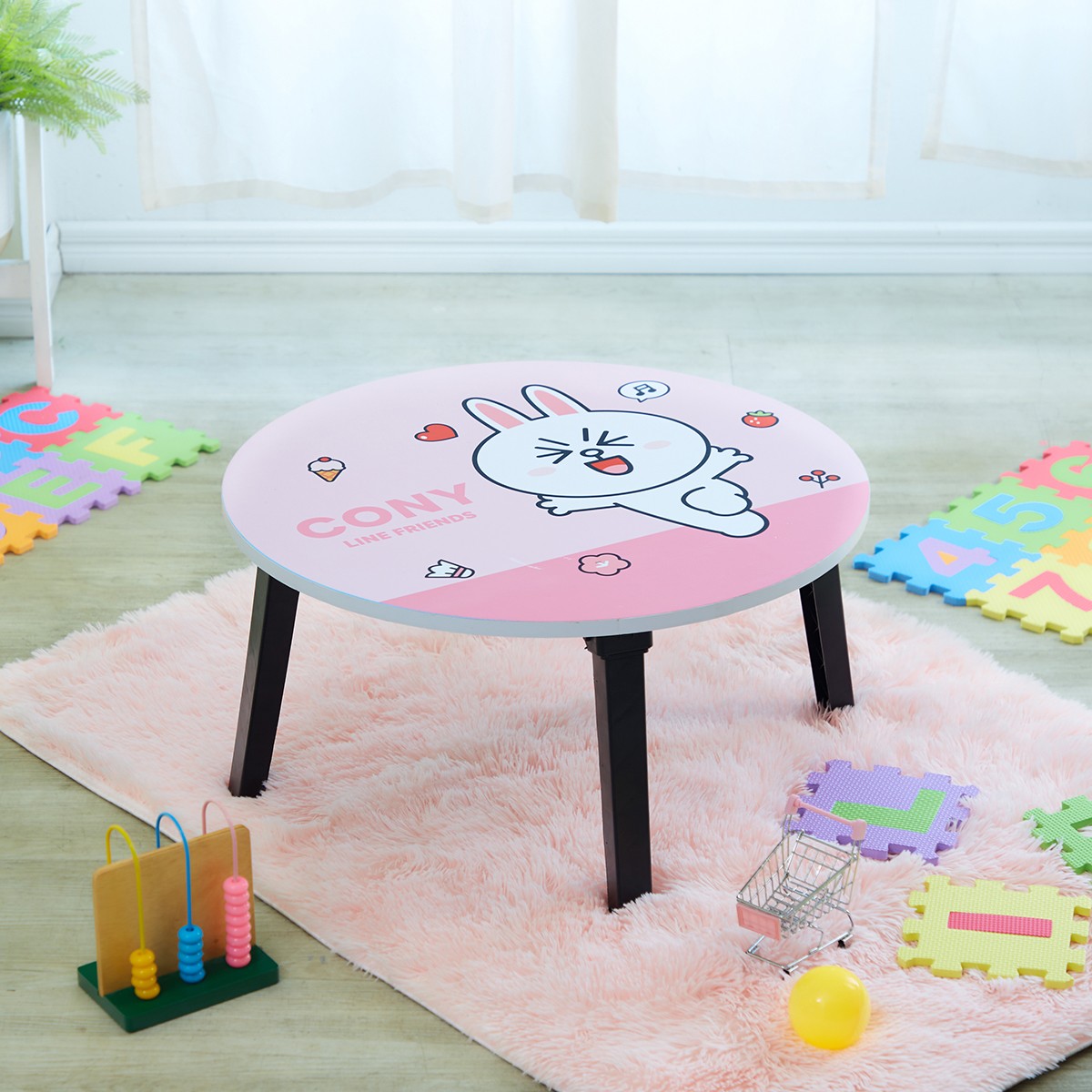 ไลน์ เฟรนส์ โต๊ะญี่ปุ่นทรงกลม ลายโคนี่ 60 x 60 ซม. สีชมพู_4