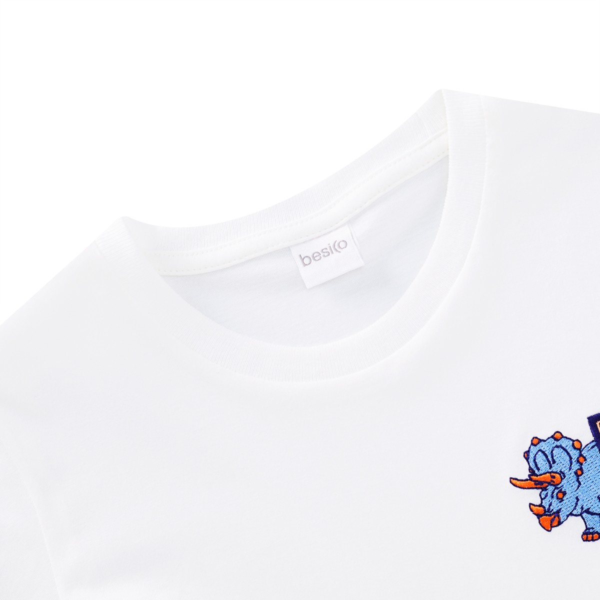 เบสิโค เสื้อยืดเด็กชาย รุ่น BCAL2506LB001 สีขาว_2